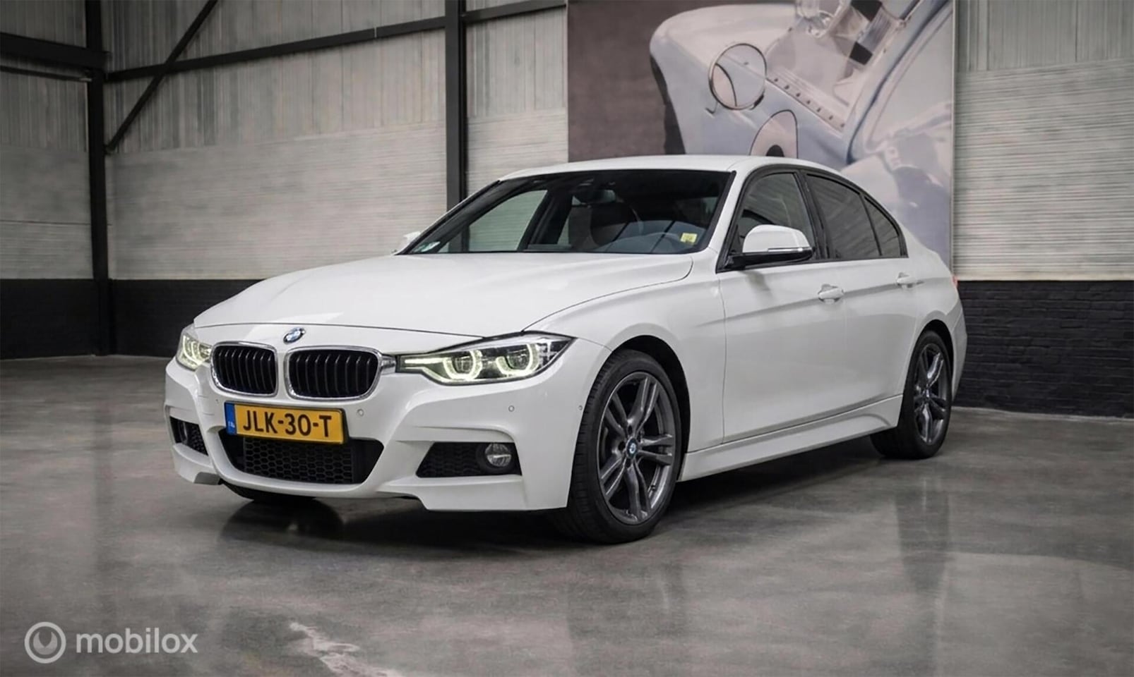 BMW 3-serie - 320i High Executive 320i High Executive - AutoWereld.nl
