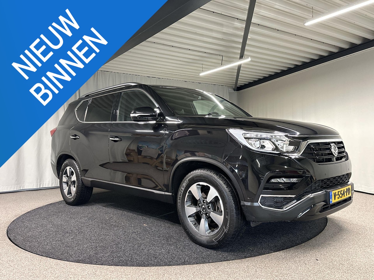 SsangYong Rexton - 2.2 e-XDi Sapphire Automaat | Trekhaak | Leder - AutoWereld.nl