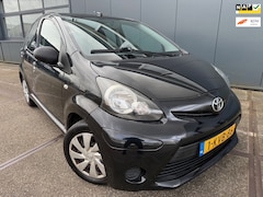 Toyota Aygo - 1.0 VVT-i Now | NW KOPPELING | AIRCO | NAP | APK |