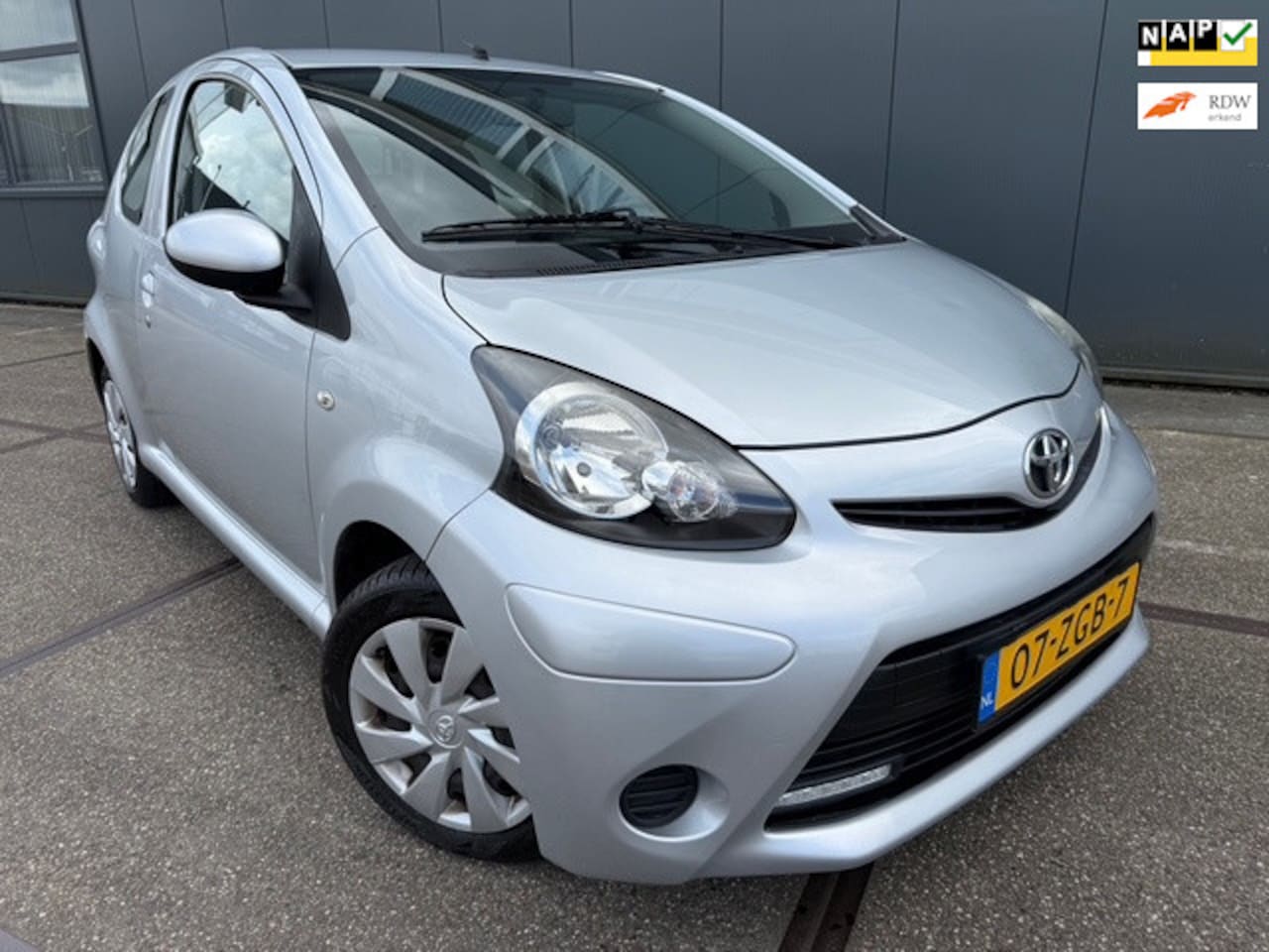 Toyota Aygo - 1.0 VVT-i Aspiration |Automaat|NW KOPPELING|Airco|Apk| - AutoWereld.nl