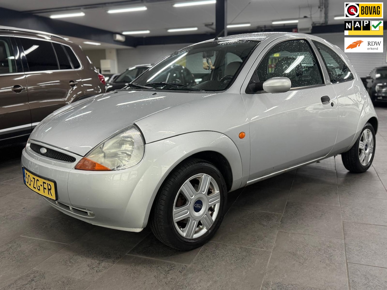 Ford Ka - 1.3 Collection 1-eigenaar leer airco elektrische pakket lm-velgen lux uitvoering apk 09-06 - AutoWereld.nl