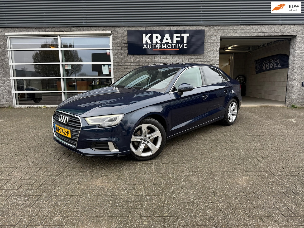 Audi A3 Limousine - 1.0 TFSI Sport Edition | NAP | PDC | LED| Clima | Trekhaak | Bluetooth | NAVI | Cruise | T - AutoWereld.nl