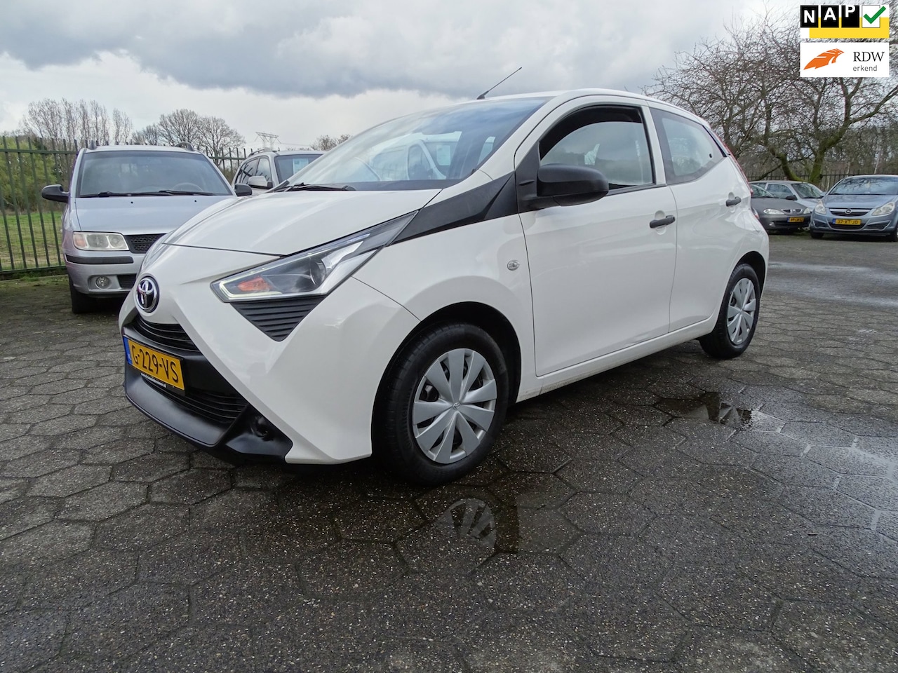 Toyota Aygo - 1.0 VVT-i x-fun AIRCO/CRUISE/5 DEURS - AutoWereld.nl