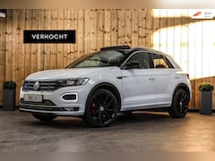 Volkswagen T-Roc - 2.0 TSI 4Motion R-Line *Pano*Camera*Trekhaak*Virtual*DSG