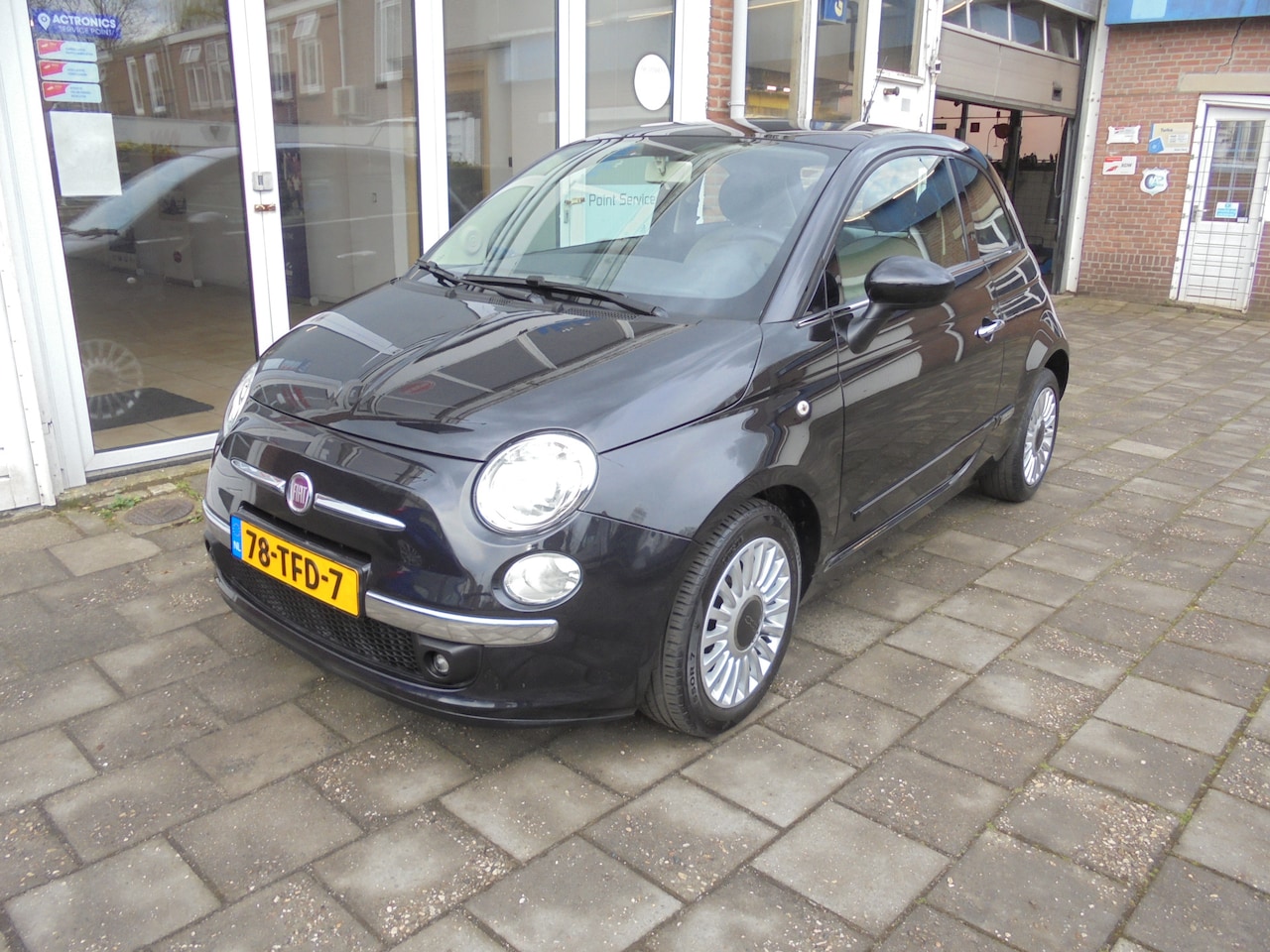 Fiat 500 - 0.9 TwinAir Lounge Airco, Panormadak, Audiosysteem - AutoWereld.nl