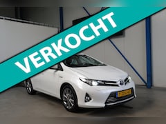 Toyota Auris Touring Sports - 1.8 Hybrid Executive - Airco, Cruise, Navi, PDC, Camera, Trekhaak