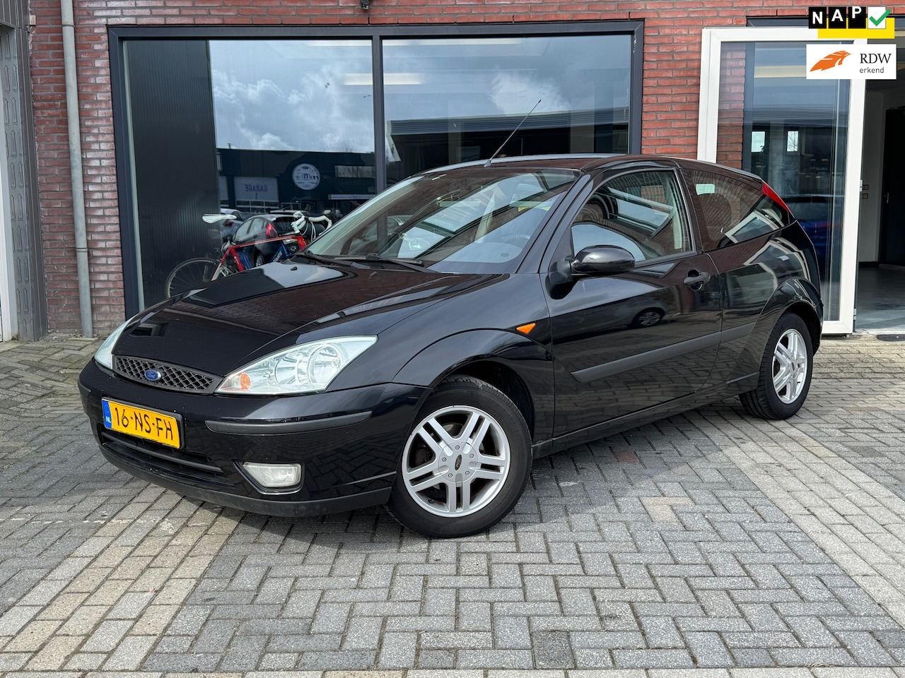 Ford Focus - 1.6-16V Trend | 1e eigenaar | Nieuwe APK | Airco | - AutoWereld.nl