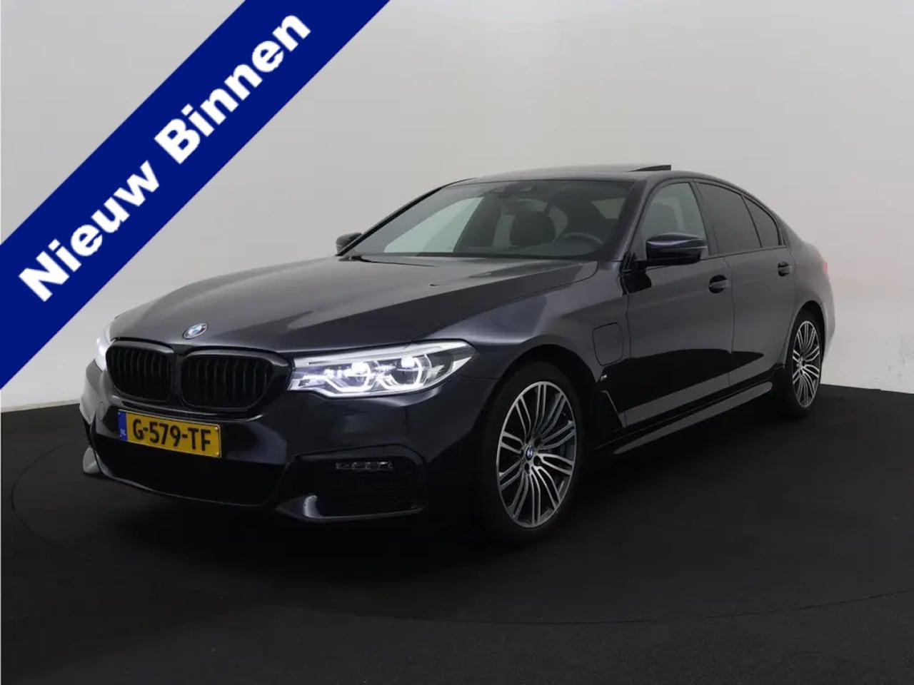 BMW 5-serie - 530e iPerformance eDrive Edition M-Sport High Ex. | Pano | Laser | Leder | Memory | H&K | - AutoWereld.nl