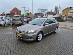 Toyota Avensis Wagon - 2.0 VVTi Luna