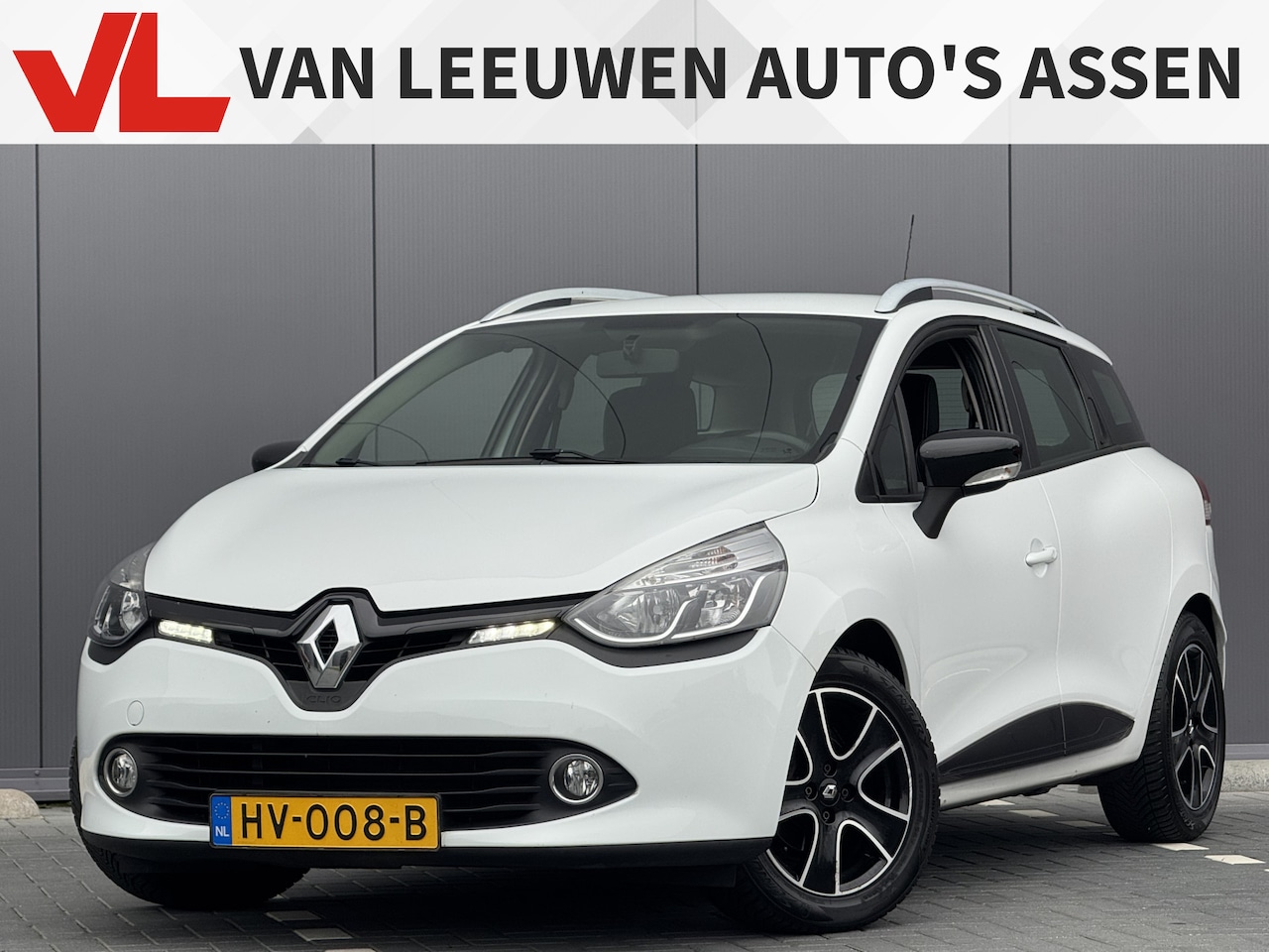 Renault Clio Estate - 0.9 TCe Expression | Trekhaak | Navi - AutoWereld.nl