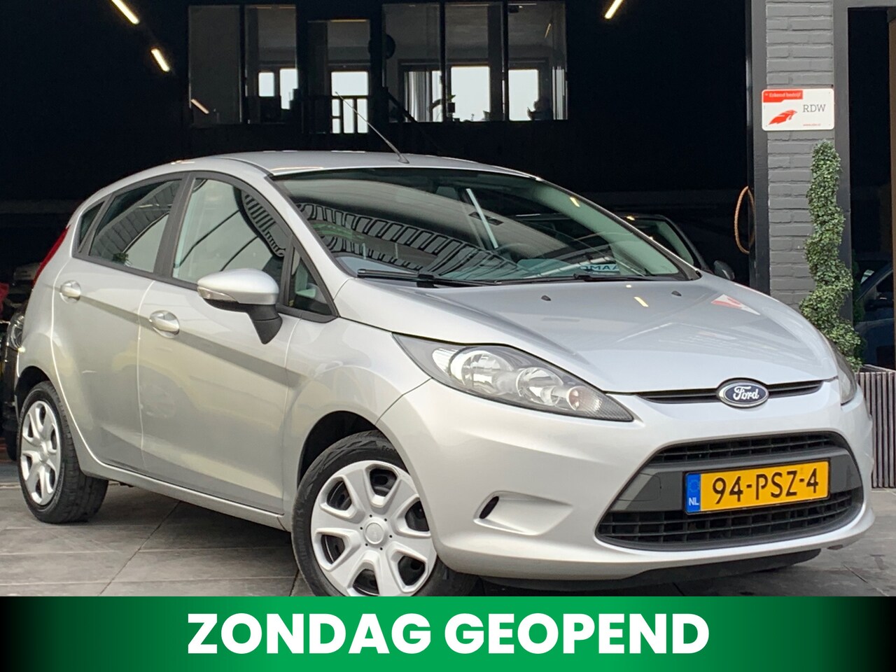 Ford Fiesta - 1.25 Limited|APK|NAP|5 Deuren|Airco|Aux - AutoWereld.nl