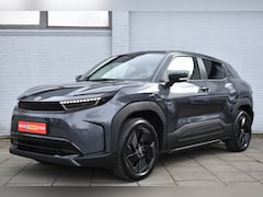 Toyota Urban Cruiser - Dynamic 61 kWh Automaat 174pk | Stoel & Stuur verwarming | Buitenspiegels verwarm baar | P