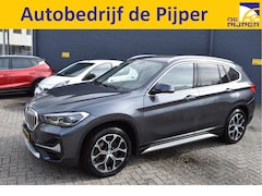 BMW X1 - sDrive20i VDL Nedcar Edition 192 PK | NL-Auto | HUD | Pano.dak | DAB | Elekt.trekhaak | Ca
