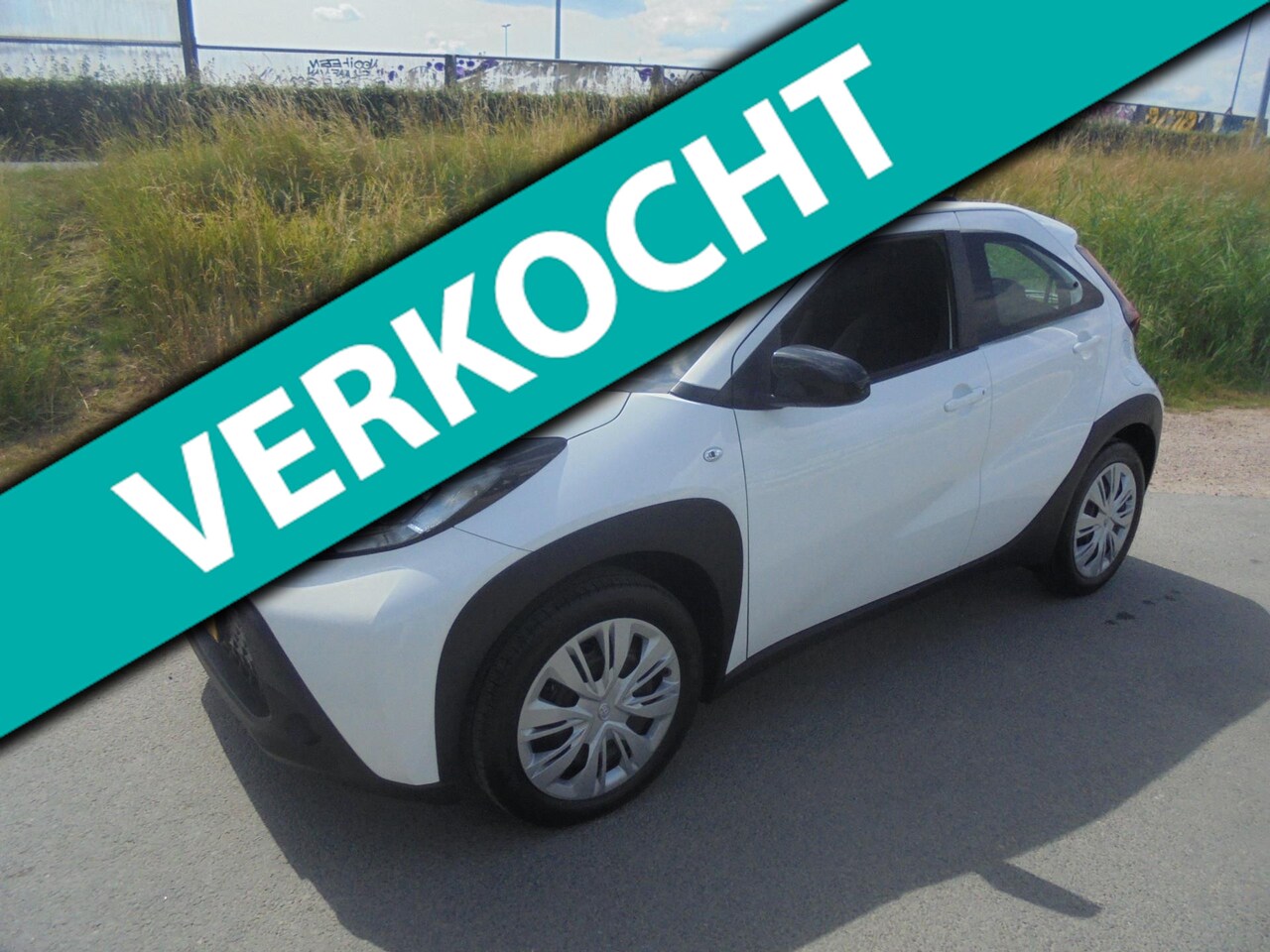 Toyota Aygo X - Toyota Ayco X 1.0 benzine airco camera 7000 km - AutoWereld.nl