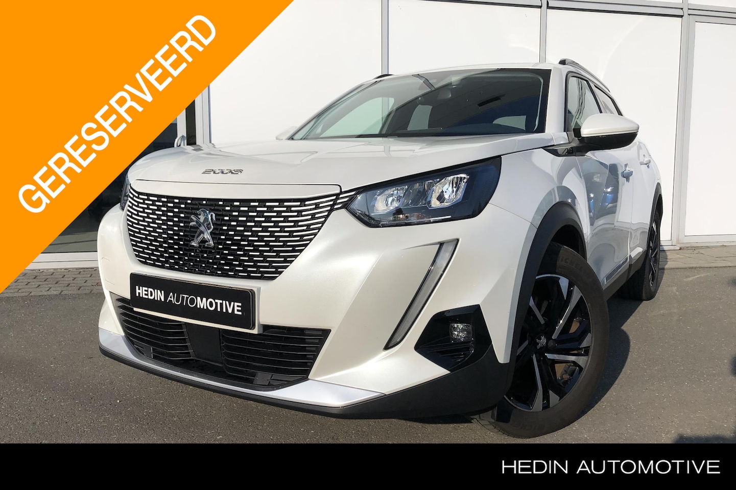 Peugeot e-2008 - EV Allure 50 kWh | Navigatie | Camera | Parkeersensoren | Climate Control | 17"LMV | Adapt - AutoWereld.nl