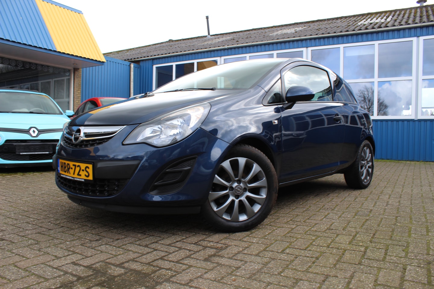 Opel Corsa - 1.2i "Selection" LMV - Airco !!! - AutoWereld.nl
