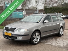 Skoda Octavia Combi - 1.9 TDI Business AUTOMAAT PSENSOR AIRCO