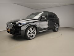 BMW X5 - xDrive40i | M-Sportpakket | LED | HUD | Active cruise | Schuifdak | Trekhaak | Comfortzete
