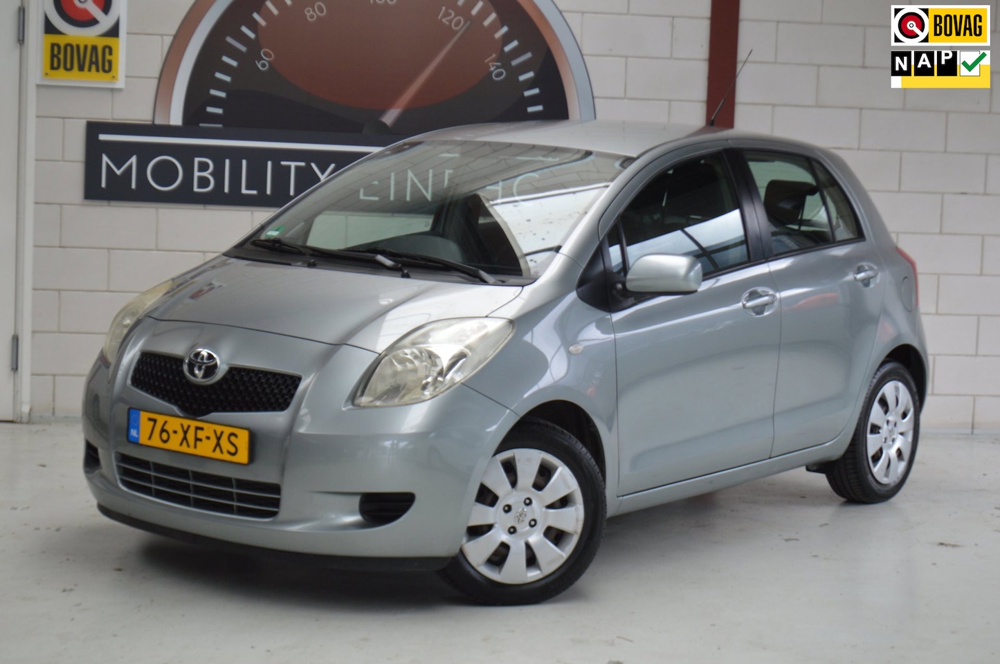 Toyota Yaris - 1.3 VVT-i Sol 1.3 VVTi Sol, AIRCO, APK, 5drs, GARANTIE, NWE BANDEN - AutoWereld.nl