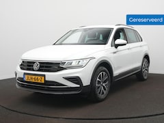 Volkswagen Tiguan - 1.4 TSI eHybrid Life-Business+ Automaat - ACC - 360 Camera - Side Assist- Climatronic