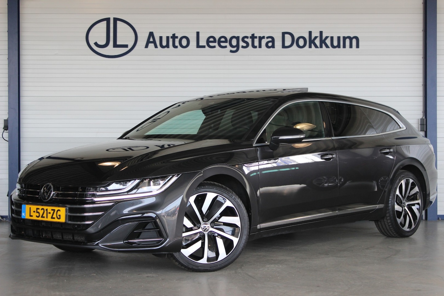 Volkswagen Arteon Shooting Brake - 1.4 TSI eHybrid R-Line Business+ Pano | Trekhaak | LED Matrix | Carplay | Alcantara | Came - AutoWereld.nl
