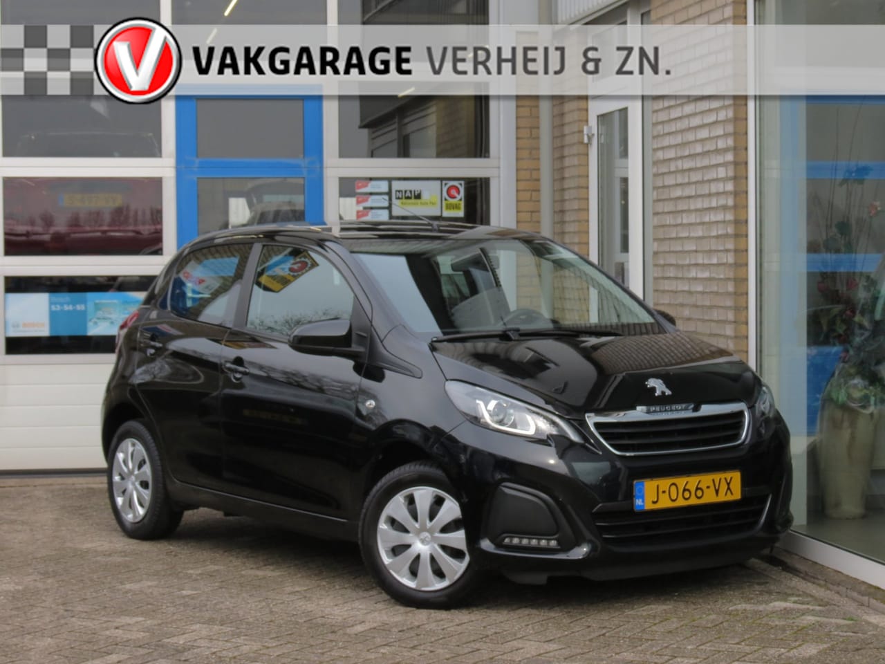 Peugeot 108 - 1.0 e-VTi Active Camera|Car-Play|Airco|DAB+|Elec. Ramen - AutoWereld.nl