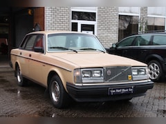 Volvo 240 - 2.3 GL