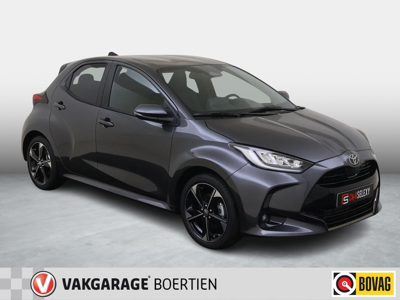 Toyota Yaris - 1.5 Hybrid 130 Executive ( Nieuw 10 km ) - AutoWereld.nl
