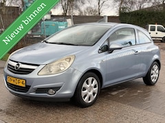 Opel Corsa - 1.2-16V Cosmo
