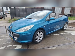 Peugeot 307 CC - 2.0-16V Oxygo