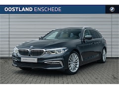 BMW 5-serie Touring - 520i High Executive Luxury Line Automaat / Panoramadak / Trekhaak / Achteruitrijcamera / S