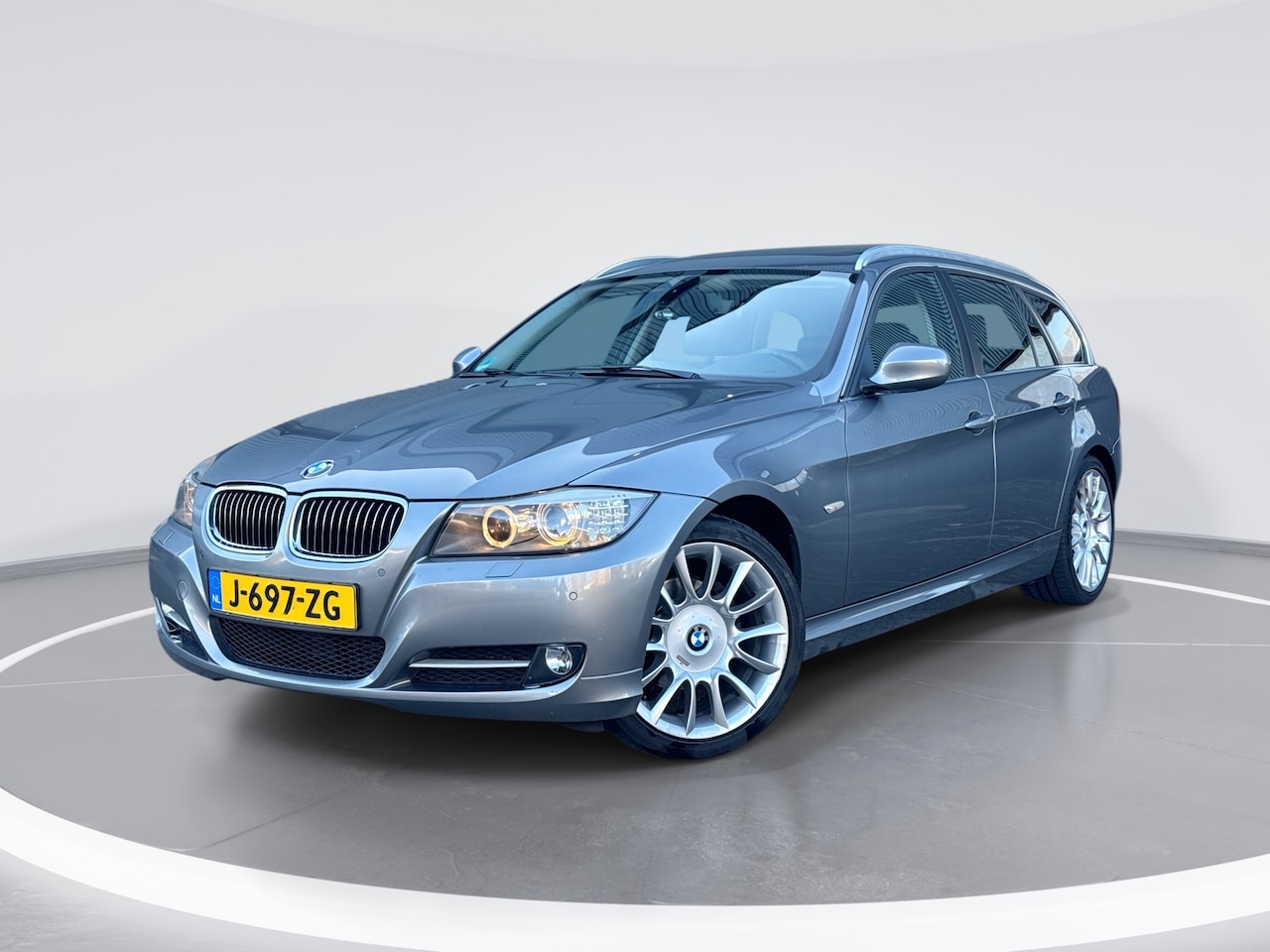 BMW 3-serie Touring - 318i Luxury Line |PANO|CARPLAY|STOELVERW.|CAMERA|CRUISE|LEDER|INDIVIDUAL| - AutoWereld.nl