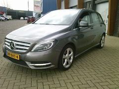 Mercedes-Benz B-klasse - 180 Ambition Grijs 2012 Airco Navi