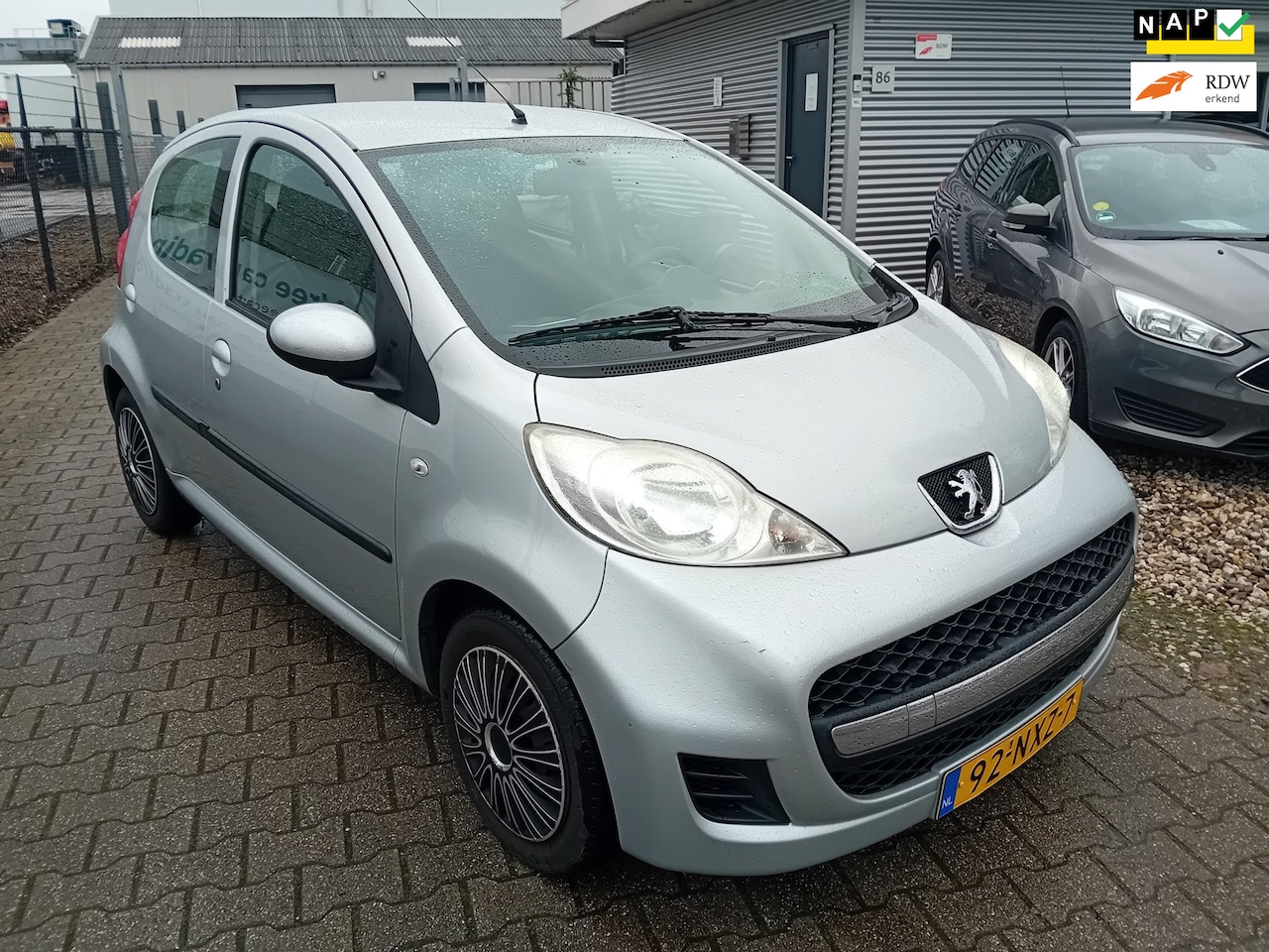 Peugeot 107 - 1.0-12V BJ 2011 AIRCO!! 5 DEURS!! - AutoWereld.nl