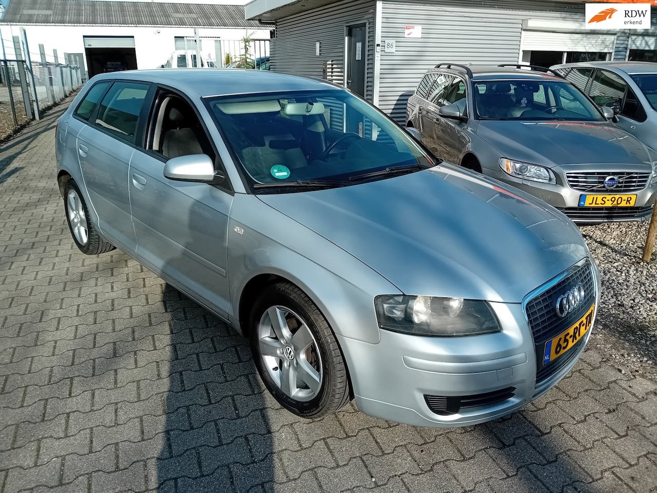 Audi A3 Sportback - 1.6 FSI Attraction B J2005 NIEUWE APK! - AutoWereld.nl