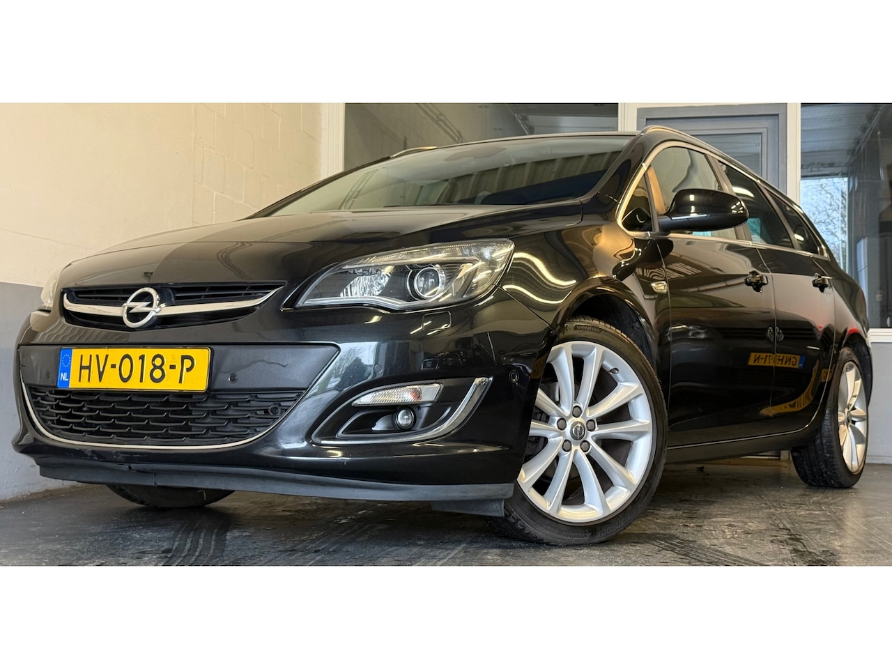 Opel Astra Sports Tourer - 1.4 Turbo Sport +|NAP|APK12-26|Leder|Xenon|StoelVW|AfnTrekhaak - AutoWereld.nl