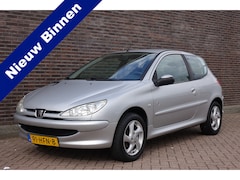 Peugeot 206 - 1.4 Génération, 3 deurs, airco, sportvelgen, zeer nette auto