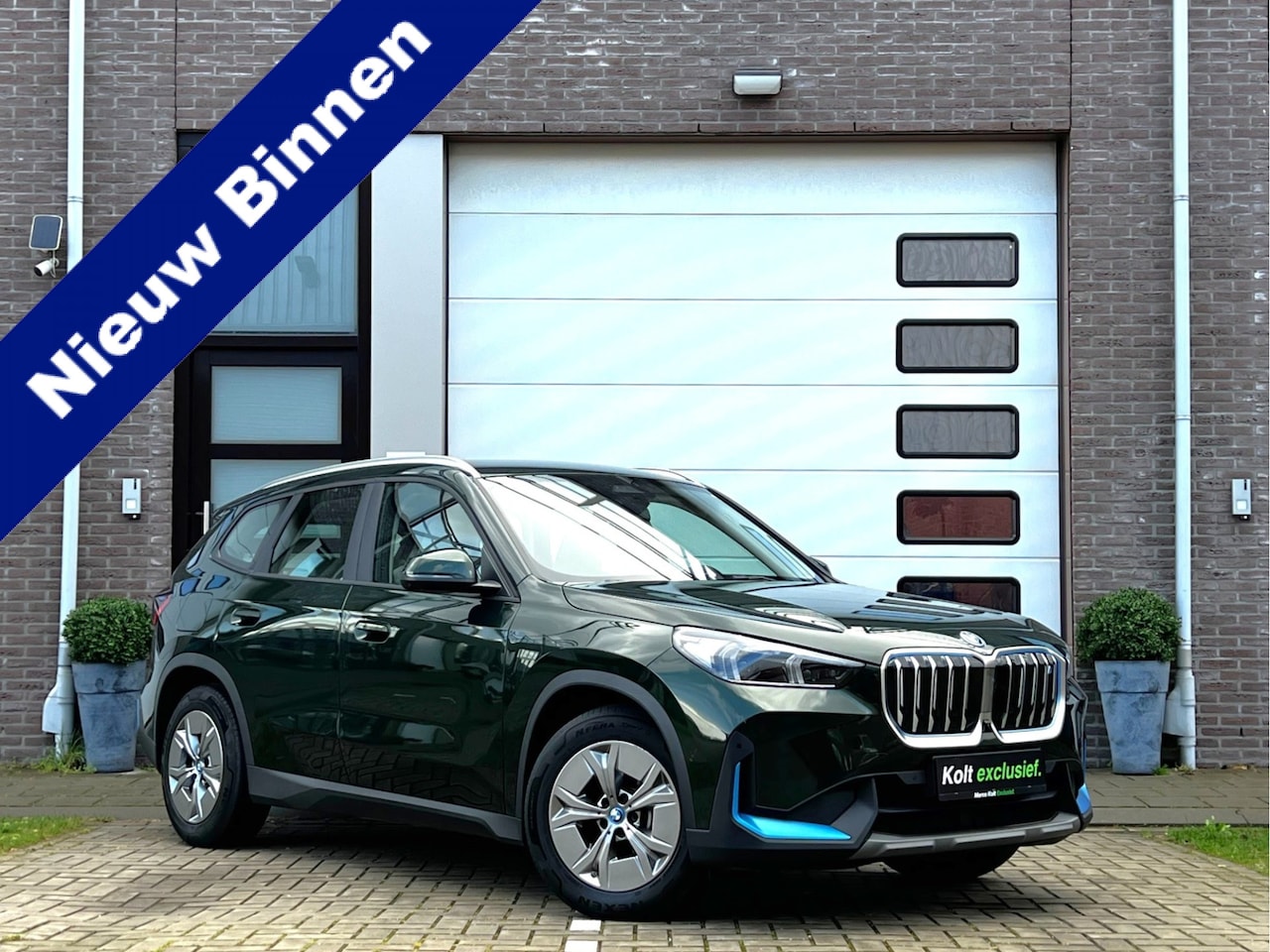 BMW iX1 - xDrive30 Launch Edition 67 kWh 313 PK / Automaat / Airco / Apple CarPlay / Navigatie / 360 - AutoWereld.nl