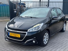 Peugeot 208 - 1.2 PureTech Blue Lion Clima Navi 5 Deurs