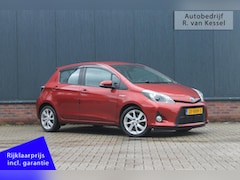 Toyota Yaris - 1.5 Full Hybrid Dynamic I Dealer OH I 1e Eig. I NL-auto