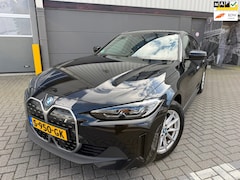BMW i4 - EDrive40 84 kWh*1e Eigenaar*NAP*APK*Accu gezondheid 98 % *Top Optie