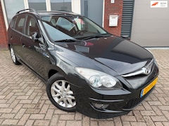 Hyundai i30 CW - 1.6i i-Motion / Clima / LM / AUX