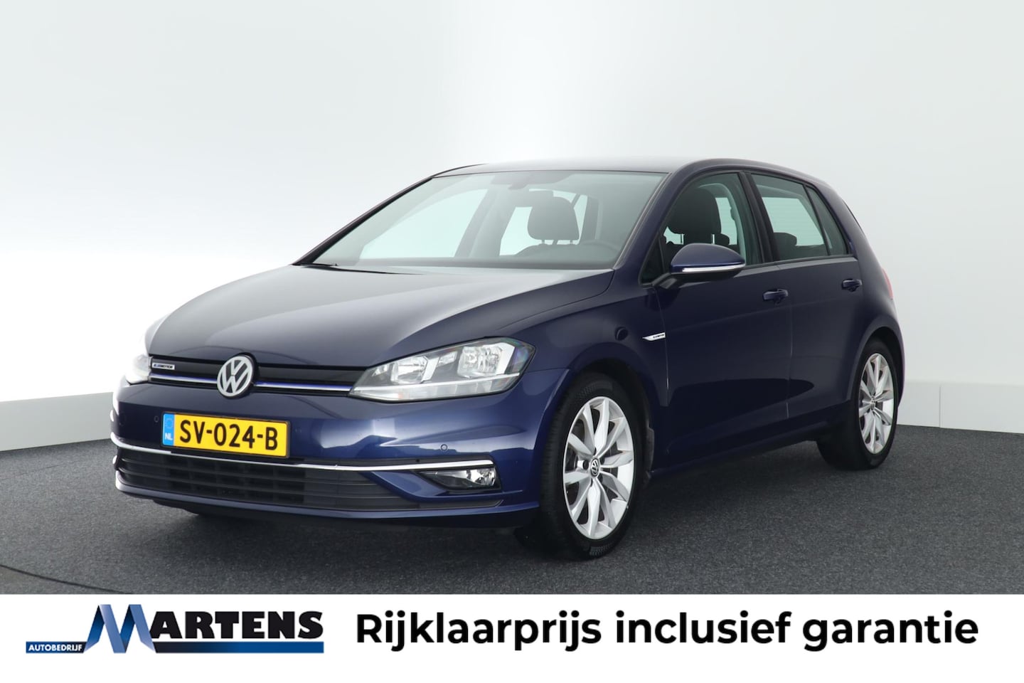 Volkswagen Golf - 1.5 TSI 130pk Highline Trekhaak Virtual Cockpit Navigatie - AutoWereld.nl