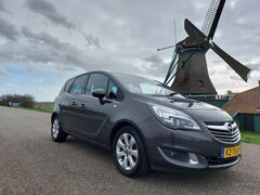 Opel Meriva - 1.4 Turbo Blitz. TREKHAAK. LEDEREN BEKLEDING. STOEL VERWARMING