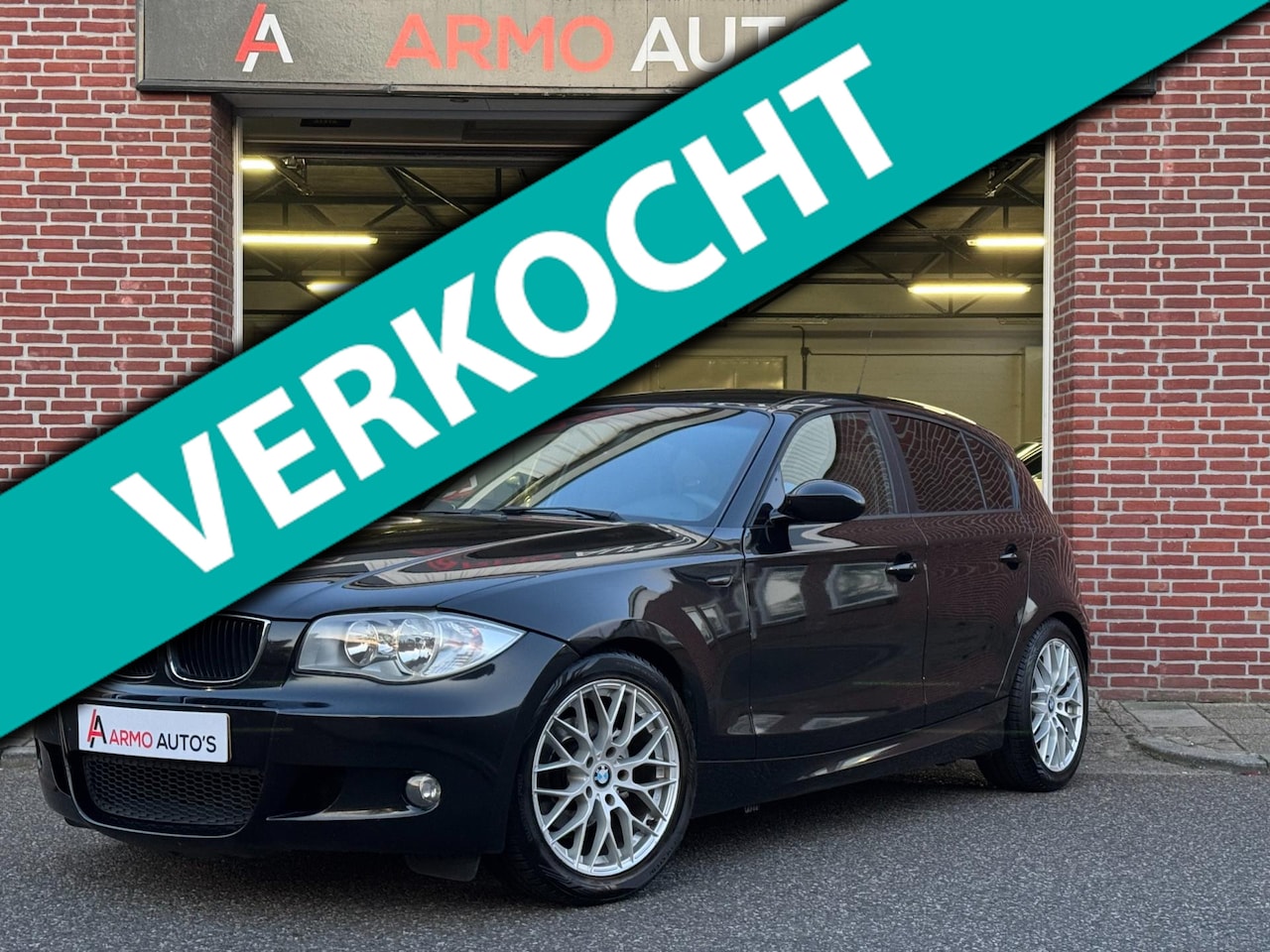 BMW 1-serie - 116i M-Pakket | Airco | Rijklaar - AutoWereld.nl