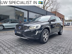 Volvo XC60 - 2.0T5 FWD Momentum Dealer onderhouden Telefoon Origineel NL Navi PDC Regensensor Trekhaak