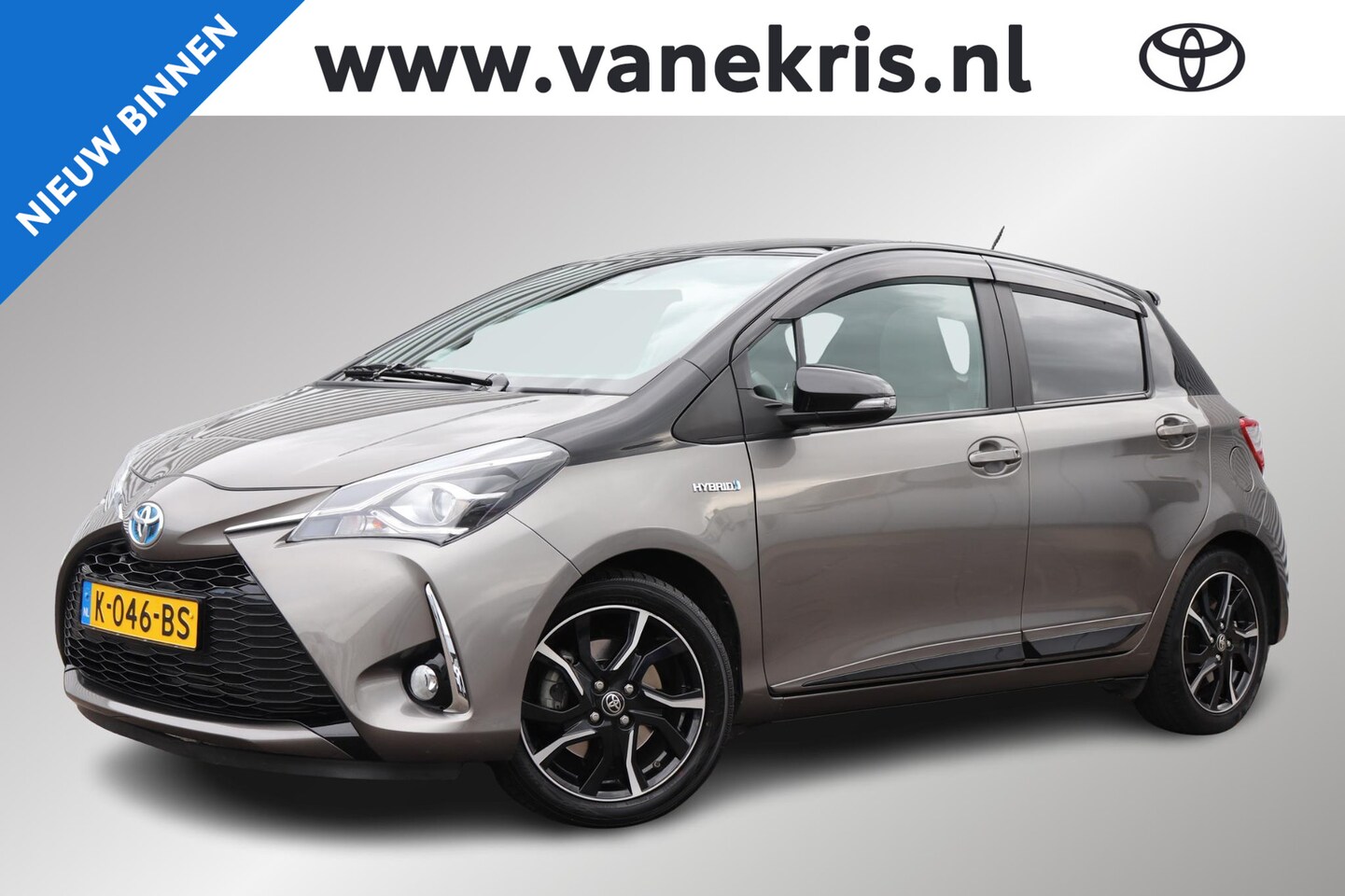 Toyota Yaris - 1.5 Hybrid Bi-Tone 1.5 Hybrid Bi-Tone, Panoramadak, Navi, Cruise Control, Climate Control, Camera! - AutoWereld.nl