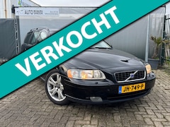Volvo V70 - 2.5T Momentum-Clima-Cruise-Navi-APK 10-26