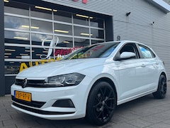 Volkswagen Polo - 1.0 Trendline - Navigatie I Airco I PDC I LED I Nwe Sport velgen 18 inch I Veiligheid pakk