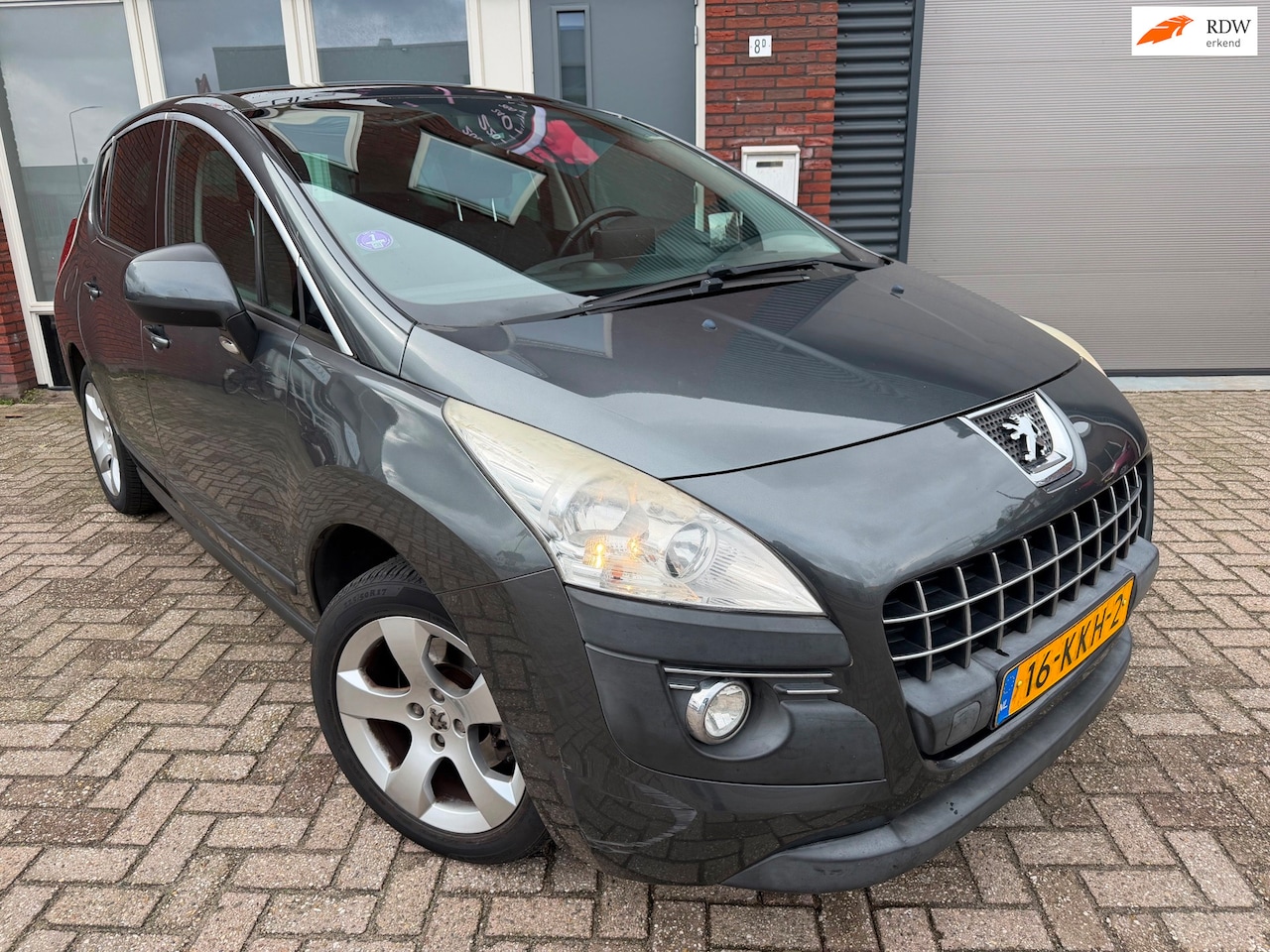 Peugeot 3008 - 1.6 THP Première / Pano / Navi / PDC / Head-Up / Clima - AutoWereld.nl